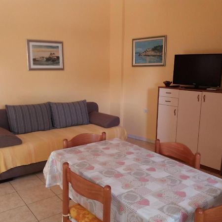 Apartment Center Tonka Макарска Екстериор снимка