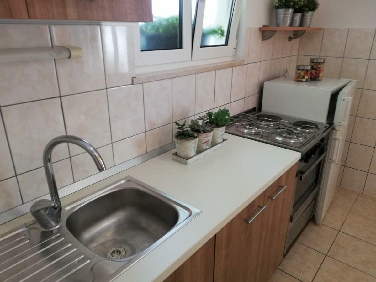 Apartment Center Tonka Макарска Екстериор снимка