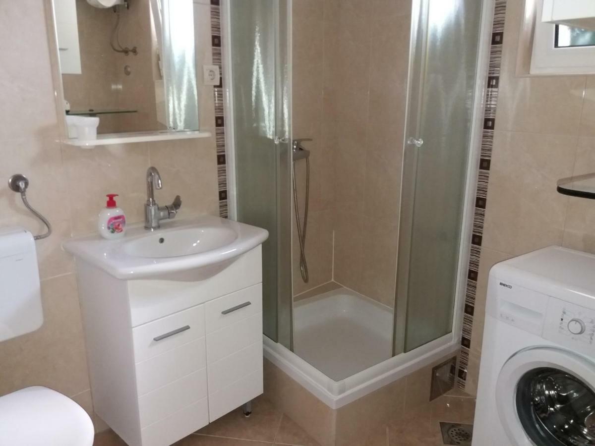 Apartment Center Tonka Макарска Екстериор снимка