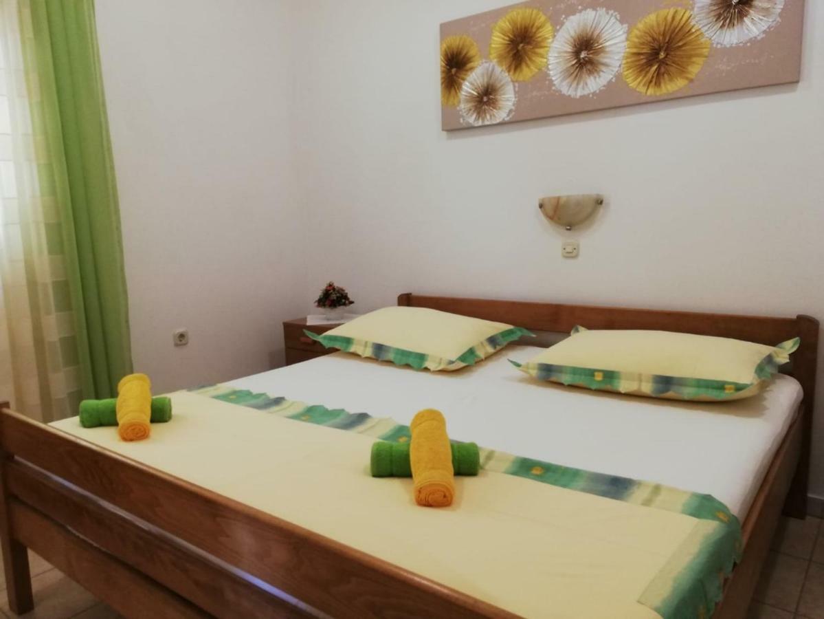 Apartment Center Tonka Макарска Екстериор снимка